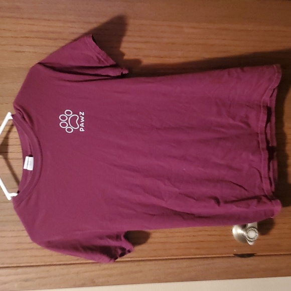Size S Maroon Aztec Print PAWZ Shirt - Picture 3 of 3